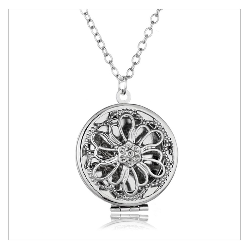 NEW Essential Oil Diffusing Necklace - Picture 4 of 5